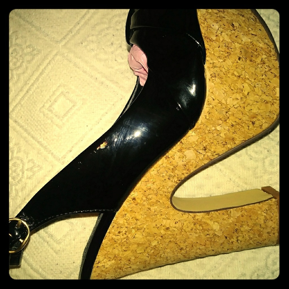 Cork bottom pumps